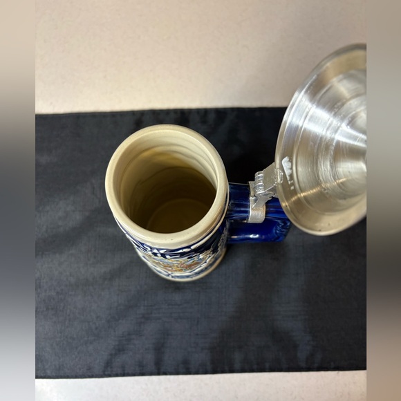 Limited Edition German Neuschwanstein Castle Souvenir Beer Stein - Picture 7 of 9